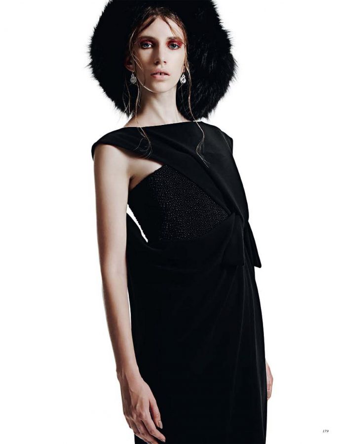 Melinda by Rama Lee for Harper's Bazaar Kz