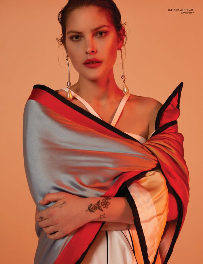 Harper's Bazaar Kr Cover Story with Catherine McNeil Burberry Special